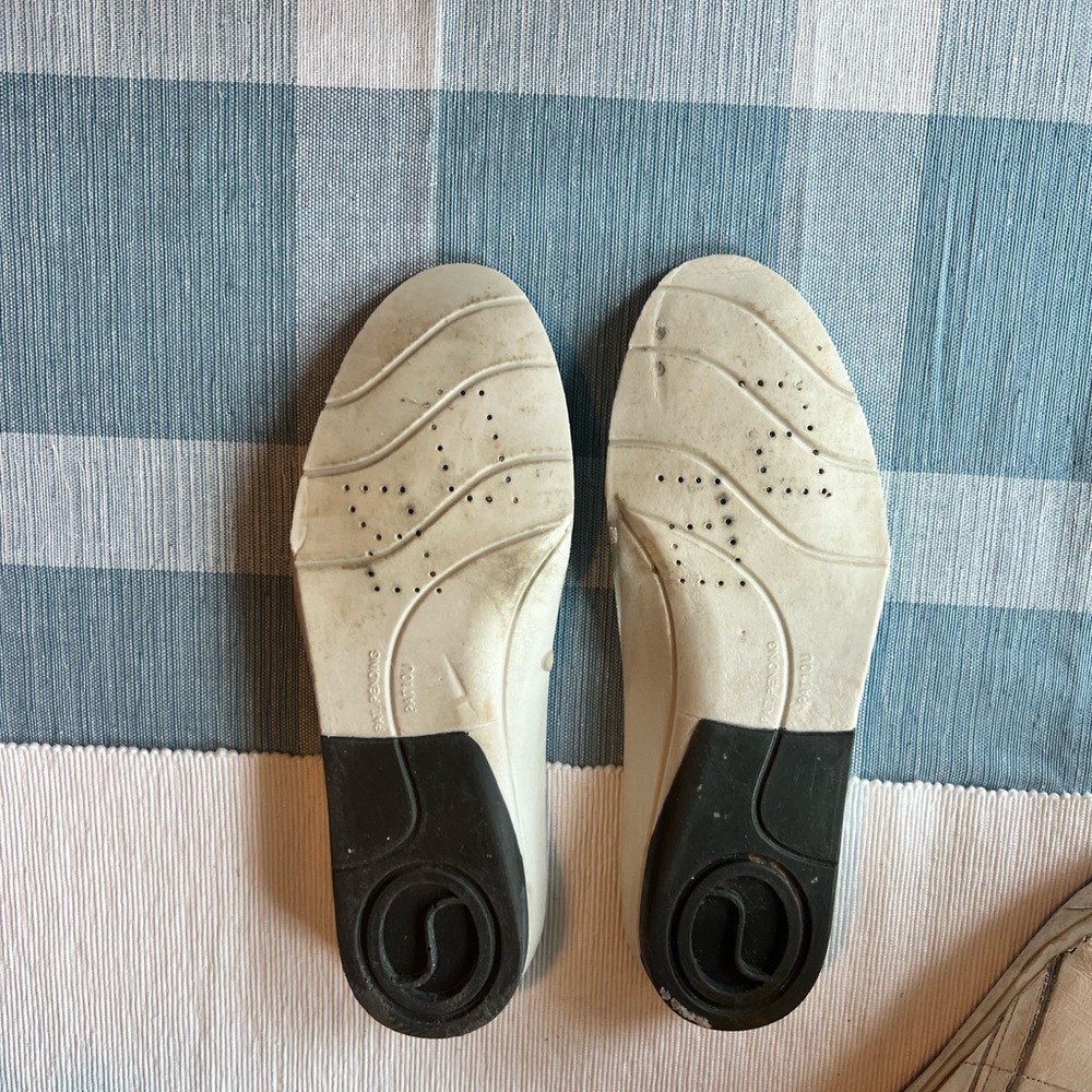 Golden Goose - Picture 8 of 15